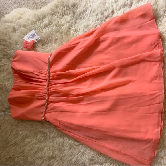 Brides maids dresses - Picture 3 of 5